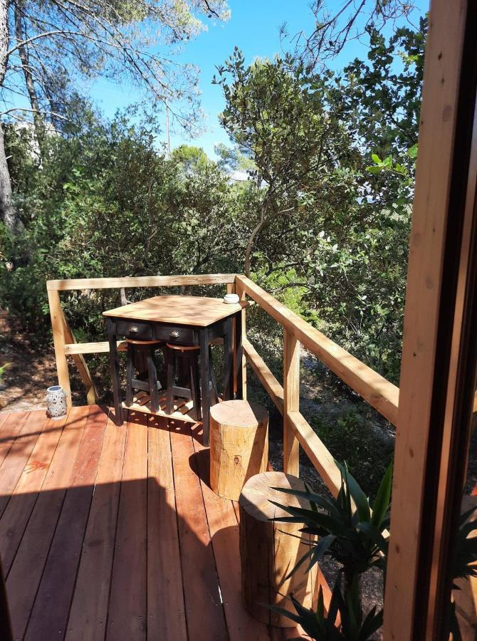 Cabane Dans Les Arbres "La Kaz Aux Cigales" Cuers Bagian luar foto